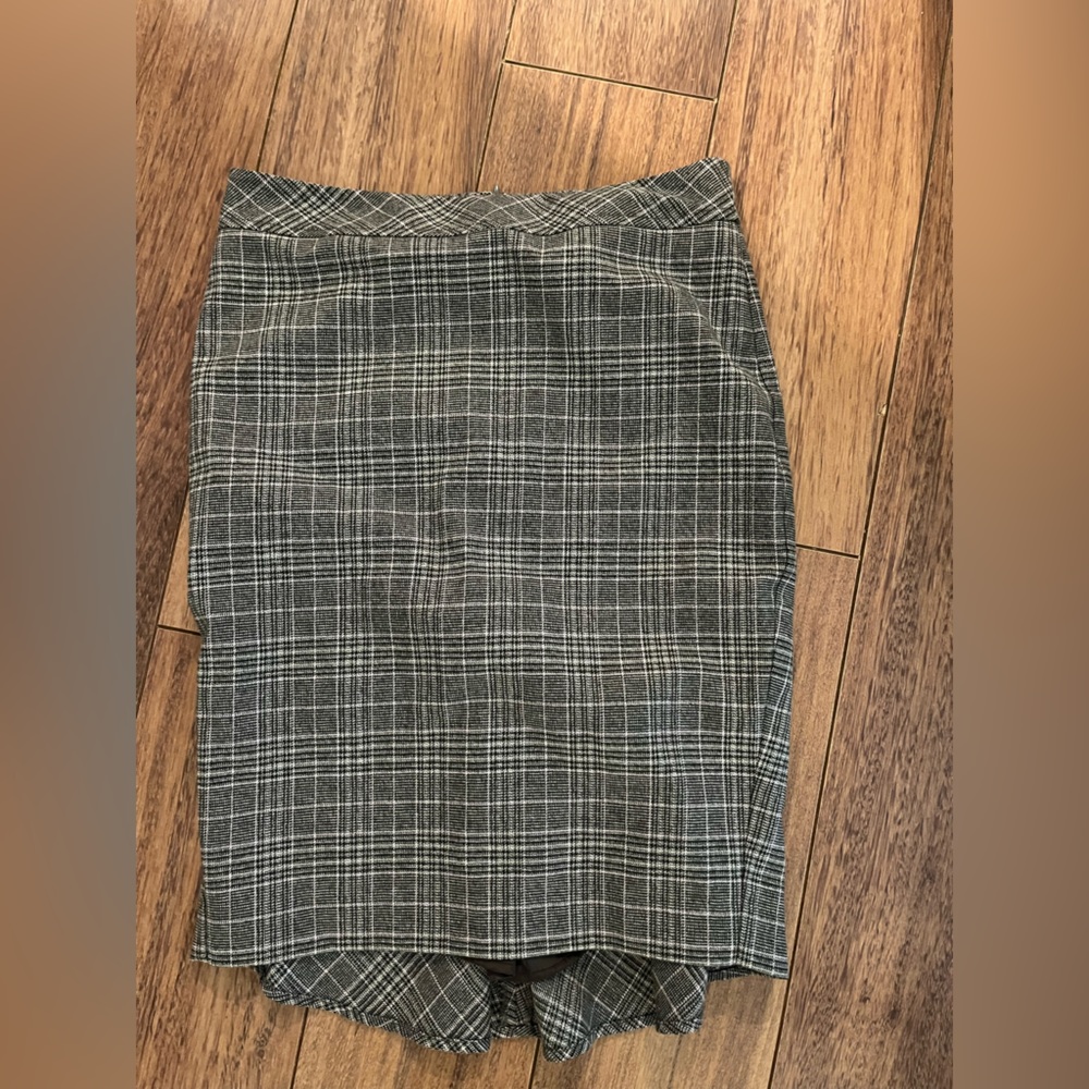 Marciano by guess skirt.